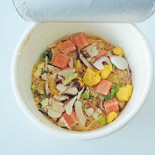 ミニカップヌードルの中身