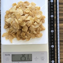 フルーツパフェ1グラス分のコーンフレーク 25.1g