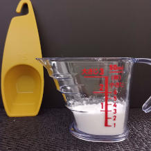 横から見た大匙1杯分9g片栗粉