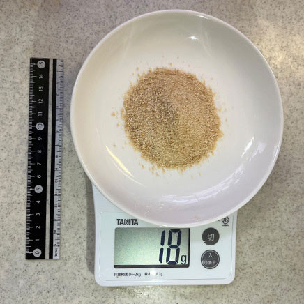 大さじ2杯のてんさい糖 18g