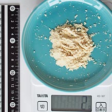 わらび餅につける黄な粉