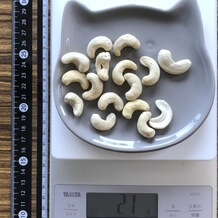 一掴み分のカシューナッツ 21g