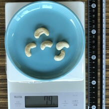 カシューナッツ5個 7.9g