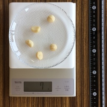 マカダミアナッツ、5粒