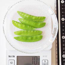 さやえんどう味噌汁1杯分