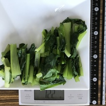 茹でた小松菜 122g