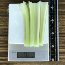 セロリ 111g