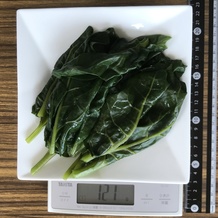 茹でたツルムラサキ 121g