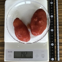 ホールトマト2個 142g
