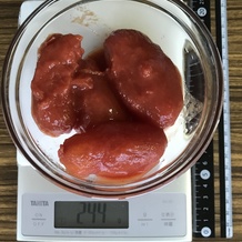 ホールトマト缶1個分のホールトマト 244g