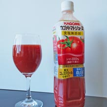 ワイングラス180ｍlのトマトジュース