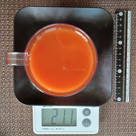 285mlのカップ1杯分のにんじんジュース 211g