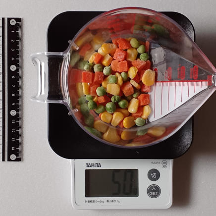 1/2カップ程のミックスベジタブル50ｇ