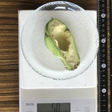 アボカド半分 50g