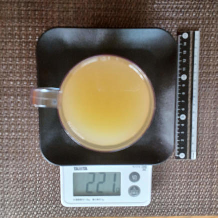 285mlのカップ1杯分のパイナップルジュース 221g