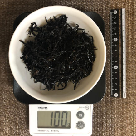 100g(中皿１杯）のゆでひじき