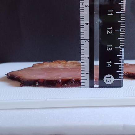焼き豚1枚の厚さ約5㎜