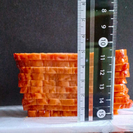 100gの焼き豚(厚さ約4.8㎝)