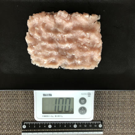 100gの鶏ひき肉