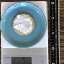 水切りヨーグルト(7g)を塗っただけのビスケット