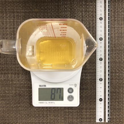 計量カップ90mlの梅酒