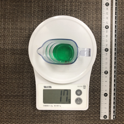 計量カップ15ml分のミントリキュール