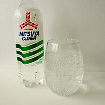 サイダー ワイングラス1杯