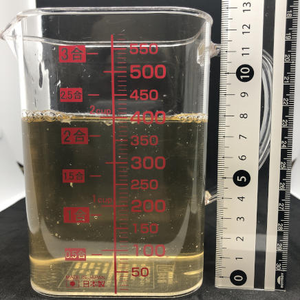 横から見た400ml分のしいたけだし