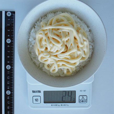 ご飯にかけたマヨネーズ