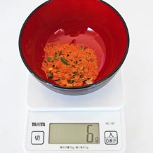 粉末タイプのインスタント味噌汁1人前