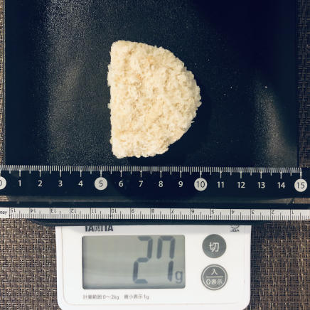 1/2個の冷凍コロッケ 27g