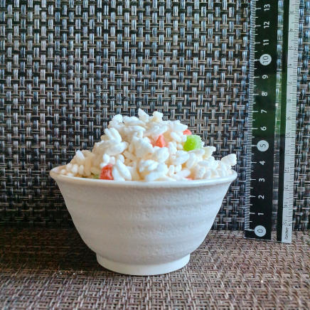 横から見た小鉢のピラフ 100g