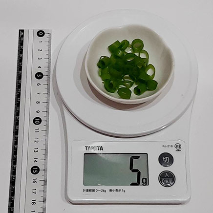 1人前ざるうどんのネギ