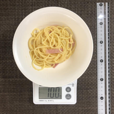 100g分のカルボナーラ