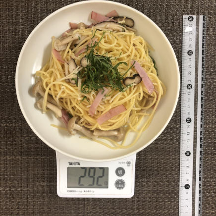 大皿1皿・1人前の和風きのこパスタ
