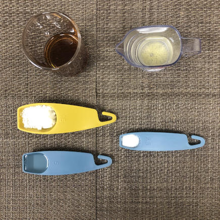 丼1杯・1人前のカツ丼の調味料(塩・めんつゆ・かつお昆布だし・みりん・砂糖)