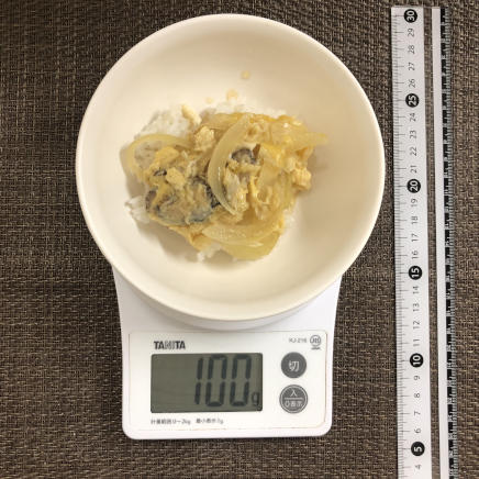 100g分の玉子丼