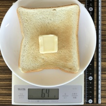 トーストとバター 64g