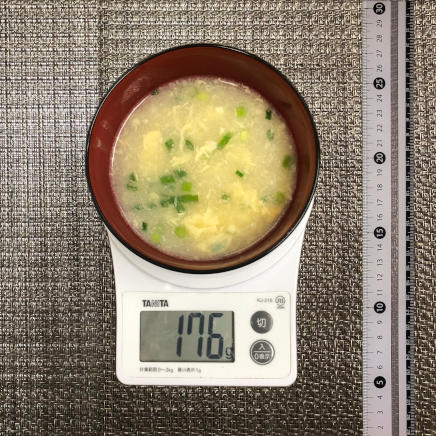 お椀1杯・1人前176gのたまごスープ
