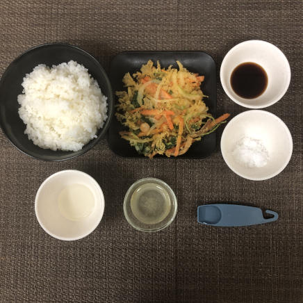 丼1杯分・1人前のかき揚げ丼の材料と調味料(ご飯・かき揚げ・みりん・醤油・かつお昆布だし・砂糖・水)