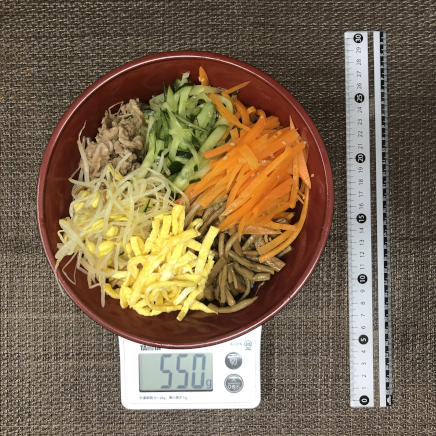丼ぶり1杯大盛り550gのビビンバ