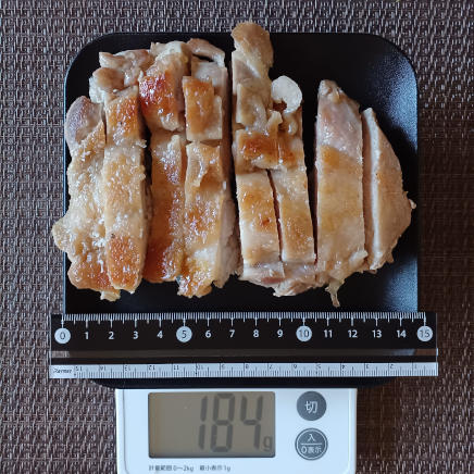 1枚(8切れ)の鶏の照り焼き 184g