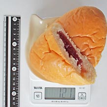 いちごジャムパン