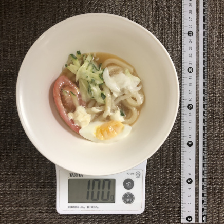 100gのサラダうどん