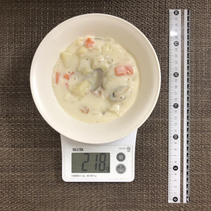 中皿1皿分のクラムチャウダー