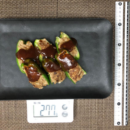 6個・1人前のピーマンの肉詰め