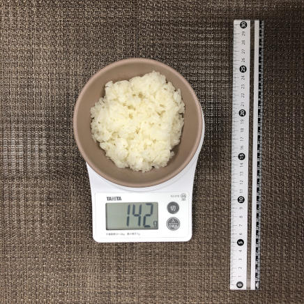 茶碗1杯142gのバターライス