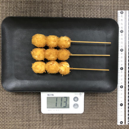 3本分のうずらの串揚げ