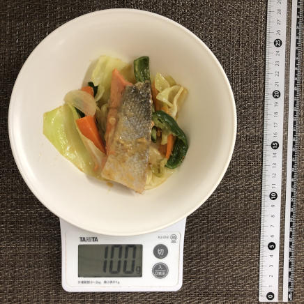 100g分の鮭のちゃんちゃん焼き