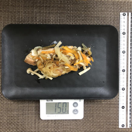 中皿1皿・1人前の鮭のホイル焼き